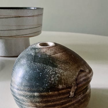 Freeform Bun Weedpot Vase Studio Pottery Signed Art Vintage Mid Century Neutrals 