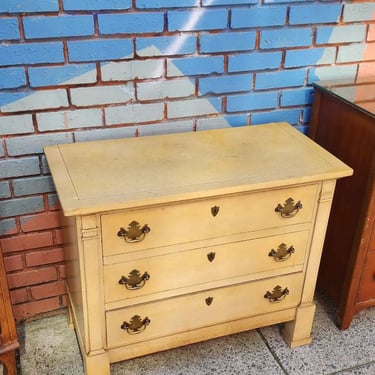 Antique Style 3 Drawer Chest, 36x17x30