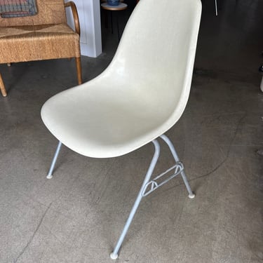 1950s Eames DSS stacking side chair