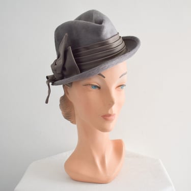 1950s/60s Gray Fur Felt Fedora with Satin Band and Bow 