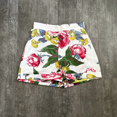 1940s shorts . vintage 40s floral shorts . 31 waist 