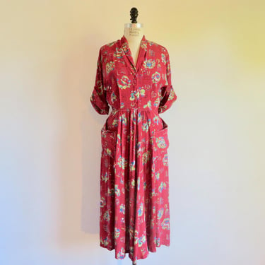 1940's Red Novelty Print Cold Rayon Day Dress Ruching Half Sleeves Pockets WW2 Era Rockabilly Swing 30" Waist Size Medium 