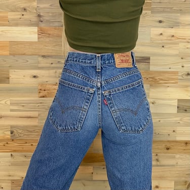 Levi's 550 Student Fit Vintage Jeans / Size 24 25 