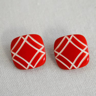 1980s Red Plastic Square Clip Earrings 