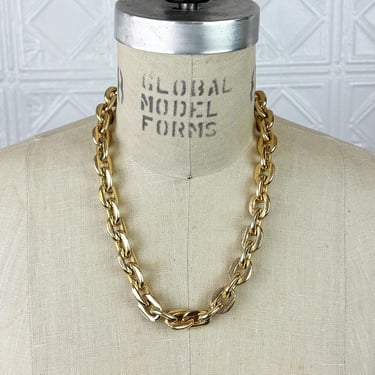 Vintage Gold Tone Oval Cable Chain Link Necklace with Toggle Closure 