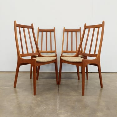 Set of 4 Vintage Mid Century Modern Teak Dining Chairs 