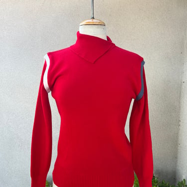 Vintage red pullover ski sweater band shoulders Sz S/M Made in Hong Kong 