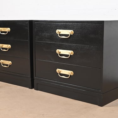 Henredon Mid-Century Hollywood Regency Black Lacquered Bedside Chests, Newly Refinished