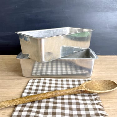 Mirro aluminum loaf pans - set of 2 - 1960s vintage 