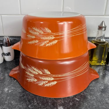 Pyrex Autumn Harvest Round Casserole Dish Set #474 #475 (No Lid) | Tan Wheat Pattern Rust Red Orange | 2.5 & 1.5 Liter Pyrex Large Casserole 