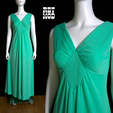 Pretty Vintage 60s 70s Light Minty Shamrock Green Colored Maxi Dress 