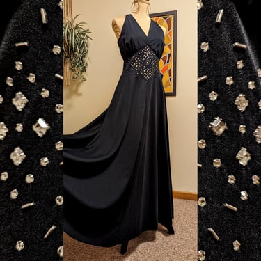 Vintage 1970s Black & Silver Rhinestone Disco Elegant V-Neck Sleeveless Solid Polyester Formal Maxi Dress 