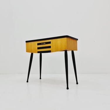 German mid-century small sideboard /side table, 1950s 