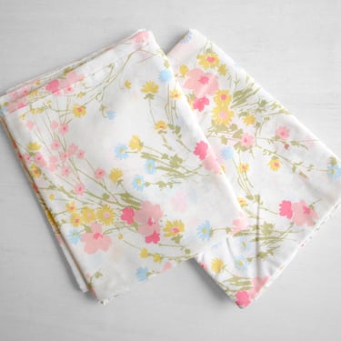 Vintage Floral Pillow Case Set, Standard Sized Mid Century Cotton Pillow Covers in Pink, Yellow, Blue, Green, and White 
