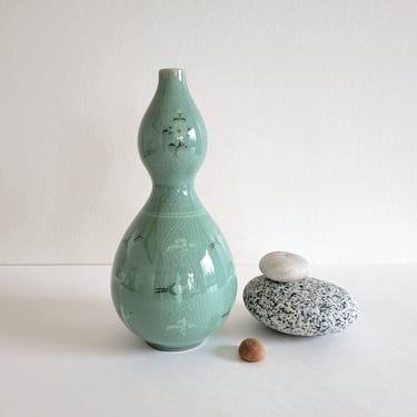 Vintage Korean Celadon Vase, Green Porcelain Double Gourd Vase with Crane Decoration 