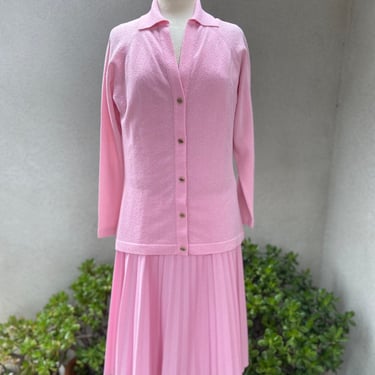 Vintage 1960s soft pink sponge type knit dress w knife pleats with jacket Medium 38 Talbott Traveler 