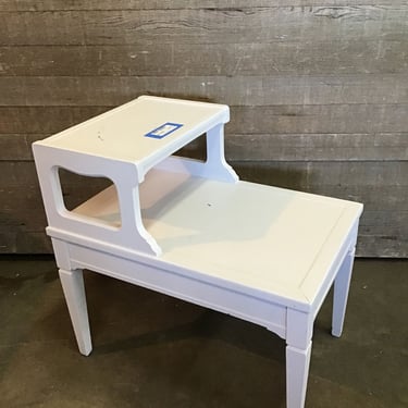 Mersman Side Table (Tacoma)