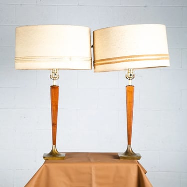 Mid Century Modern Lamp Set Table Light lighting Sculpted Walnut Brass Pair Set
