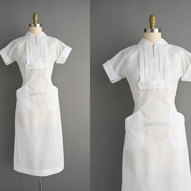 vintage 1960s White Shirtwaist Day Dress - Small Medium 