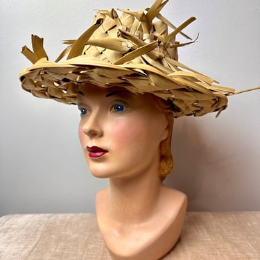 1950’s unusual Sun hat~ Coconut palm woven sun hat~ natural organic fiber Unique wide brim hat with birds 