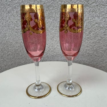 Vintage set 2 champagne glasses Cranberry pink with gold accent by J Preziosi Lavorato made in Italy 4 ozs 