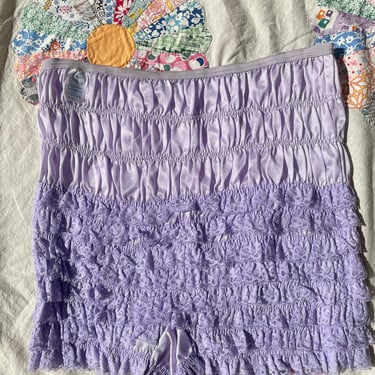 1970s Lavender Lace Bloomers size Small 