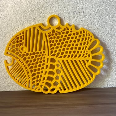 Mid Century Yellow Dansk Gourmet Mod Fish Trivet designed by Gunnar Cyren in the 1970s 