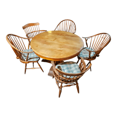 Dining Table + 4 Windsor Chairs