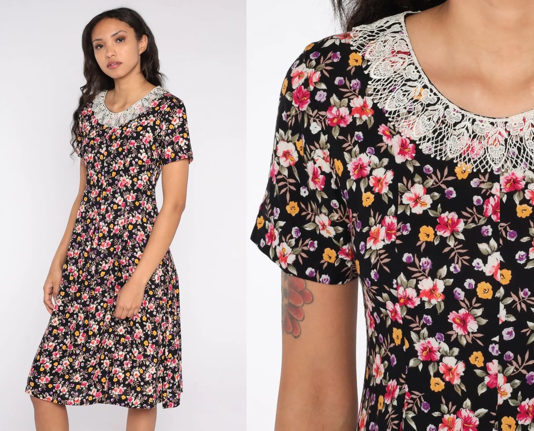 m。。。◾︎AMERI FLOWER LACE DRESS Ameri（アメリ）の「FLOWER LACE DRESS（ワンピース）」 - WEAR