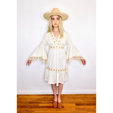 Ivory Dress // vintage sun mini wedding floral 70s | Fenix Vintage - Los  Angeles, CA | ATTIC