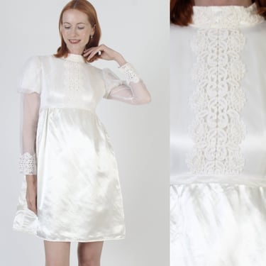 60s Off White Lace Wedding Dress, Bridal Party Sheer Puff Sleeves, Vintage Solid Color Plain Mini Gown 