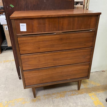 Vintage Mid Century Modern Wooden 4-Drawer Dresser