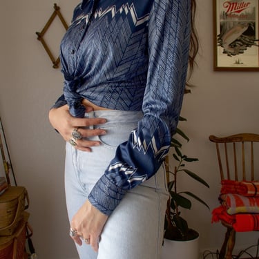 Vintage 70’s Tarni Pointed Collared Long Sleeve Patterned Blue Button-up Oxford Blouse 