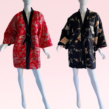Dual Delight: 70s Vintage Japanese Reversible Novelty Print Kimono Jacket - A Fashionable Fusion of Style and Versatility 