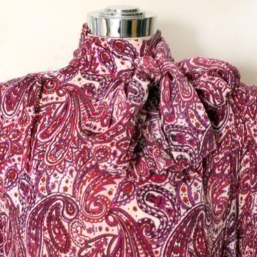 Paisley 100% SILK Big BOW neck Blouse, Pussycat Bow, Purple & Red, Vintage, Maggy Boutique, Long Sleeve, Near Mint Top Shirt 1980's, 1970's 