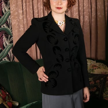 1940s Jacket - Sensational Vintage 40s Strong Shoulder Blazer with Velvet Applique and Buttons 