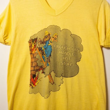 1980s Yellow Firefighter Nightgown — "Firefighters Handle Hot Stuff" — Size Small Medium 