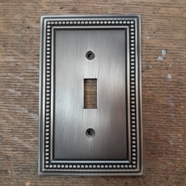 Beaded Light Switch Faceplate