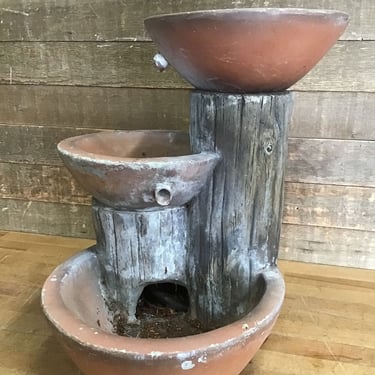 Faux Log Garden Fountain (Tacoma)
