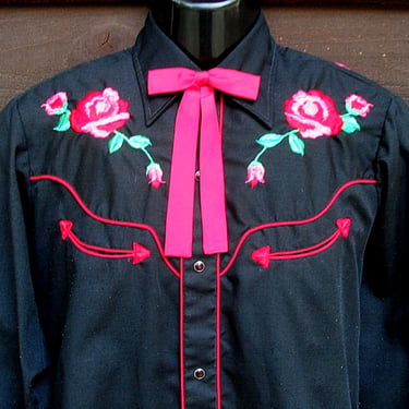 Chute #1 Vintage Western Men's Cowboy & Rodeo Shirt, Black with Embroidered Red Roses and Red Piping, Approx. Small (see meas. photo) 