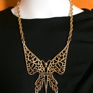 Pretty Vintage 70s 80s Gold Butterfly Bib Statement Necklace 
