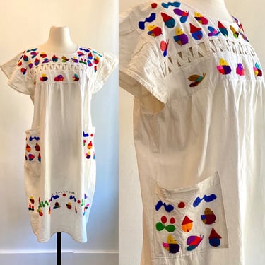Vintage Cotton EMBROIDERED FOLK HUIPIL Smock Dress / Colorful Animals + Birds + People / Cutout Detail + Big Pockets / El Salvador 