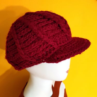 Groovy Vintage 60s 70s Maroon Crochet Newsboy Cap Winter Hat 