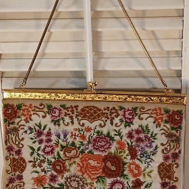 Vintage 60s Tapestry Floral Bag/Purse with/Chain 