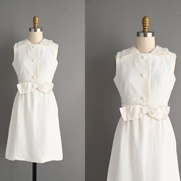 vintage 1960s White Polished Dress - Size Small 