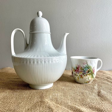 Vintage Lorenz Hutschenreuther Porcelain China Teapot Tea Pot, Elite White pattern - Embossed, Mid Century Modern, 2 piece, discontinued 
