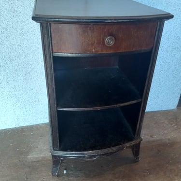 Vintage Side Table, 16.25 x 14.75 x 26