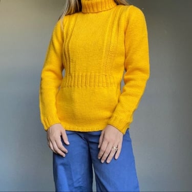 Vintage Hand Knit Yellow Wool Turtleneck Sweater Size medium 