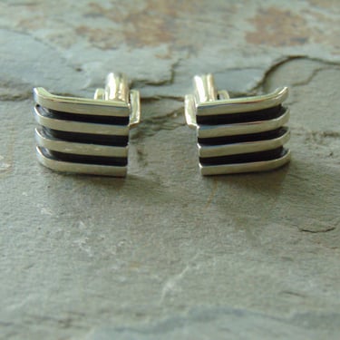 Vintage Mexican Sterling Silver Lined Rectangular Toggle Cuff Links with Oxidized Background 