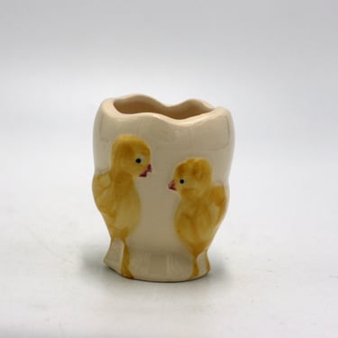 vintage Fanny Farmer chick egg cup 
